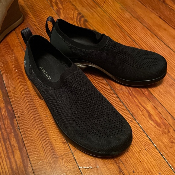 Ariat Shoes - Ariat slip-on shoes